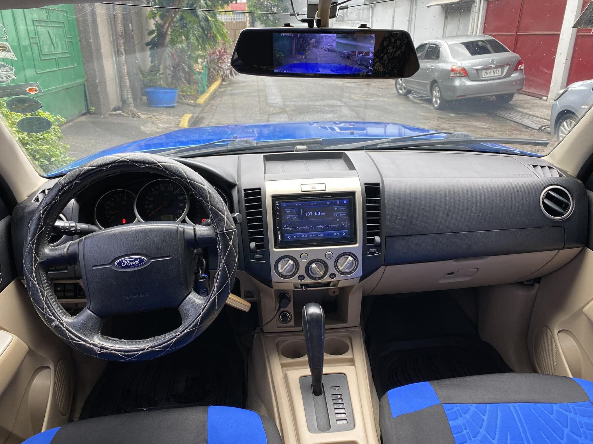 2011 FORD EVEREST 2.5L DSL 4X2 AUTOMATIC TRANSMISSION - Image 10