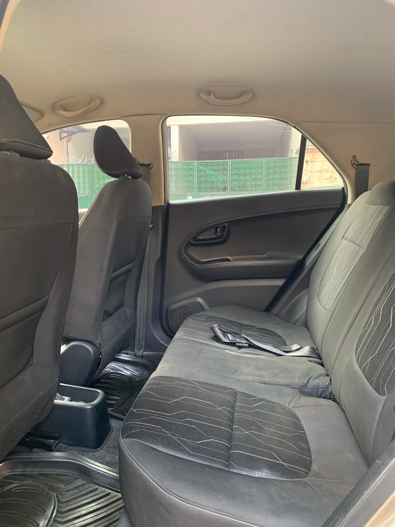 2011 KIA	PICANTO 1.0L GAS EX MANUAL TRANSMISSION - Image 6