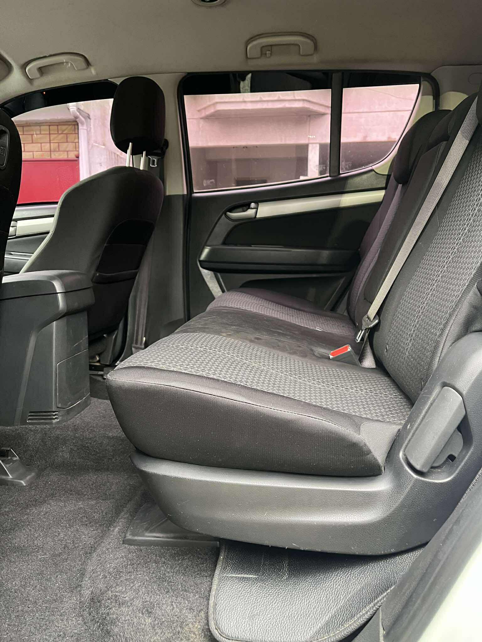 2015 ISUZU MUX 2.5L LS 4X2 DIESEL MANUAL TRANSMISSION - Image 8