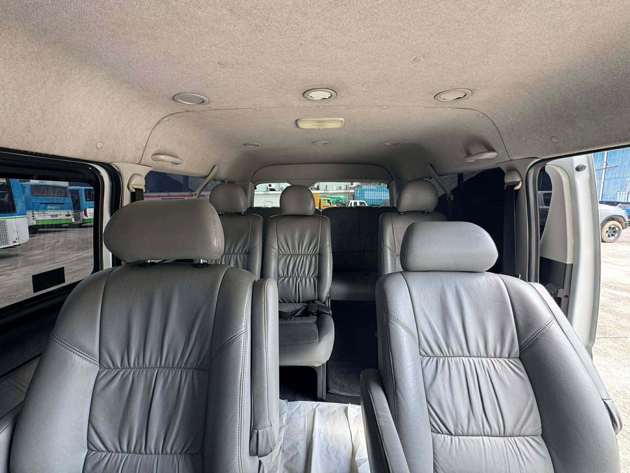 2016 TOYOTA HIACE SUPER GRANDIA 3.0L DSL AUTOMATIC TRANSMISSION - Image 10