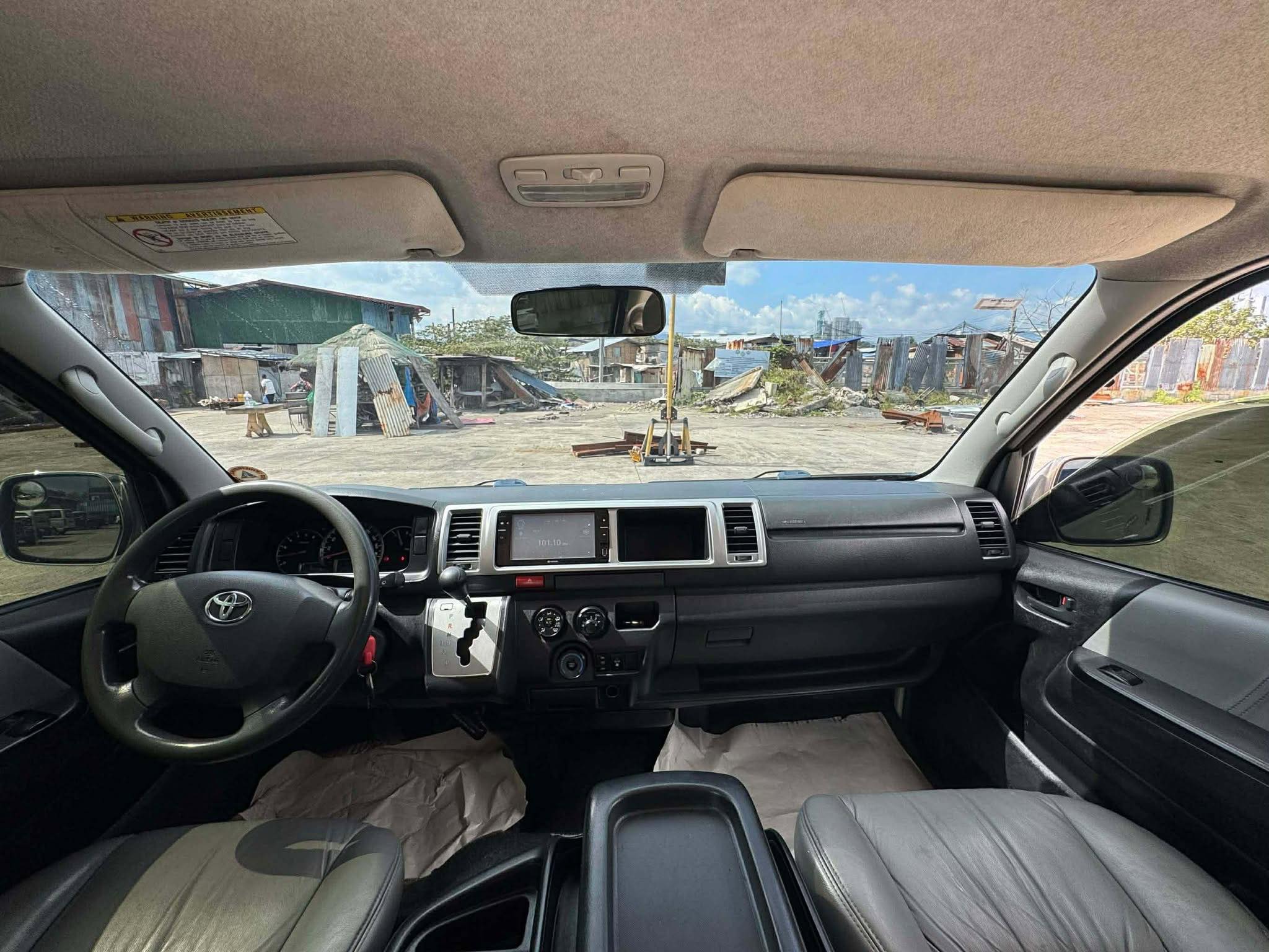 2016 TOYOTA HIACE SUPER GRANDIA 3.0L DSL AUTOMATIC TRANSMISSION - Image 9