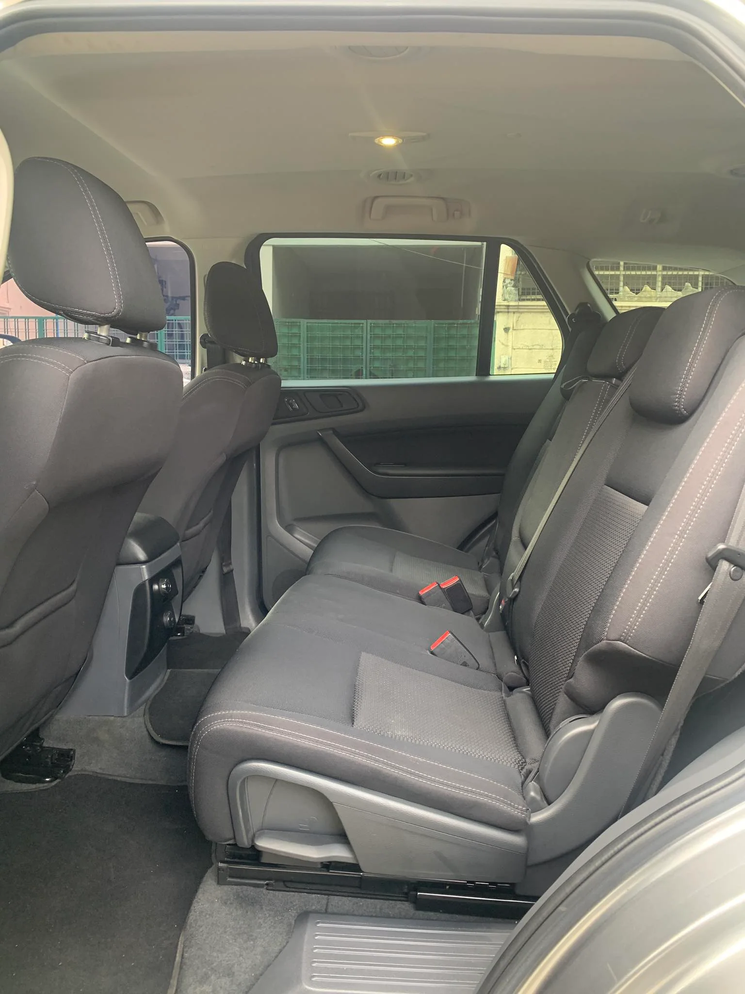 2016 FORD EVEREST AMBIENTE 2.2L 4X2 DSL AUTOMATIC TRANSMISSION - Image 6