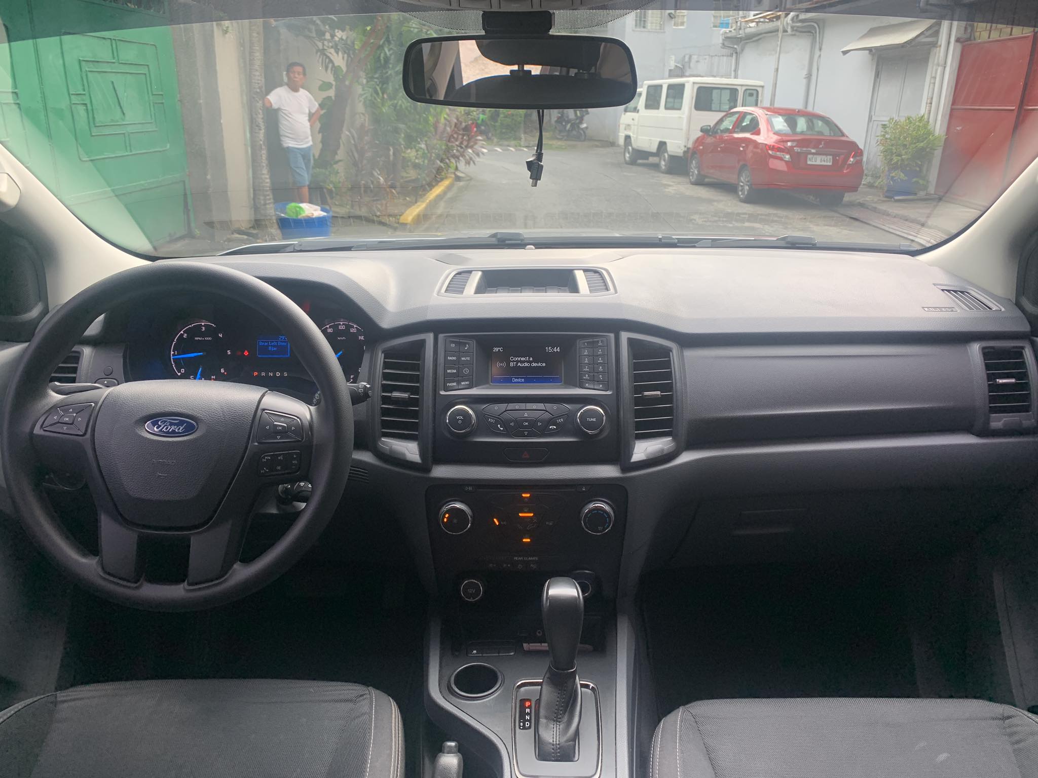 2016 FORD EVEREST AMBIENTE 2.2L 4X2 DSL AUTOMATIC TRANSMISSION - Image 8