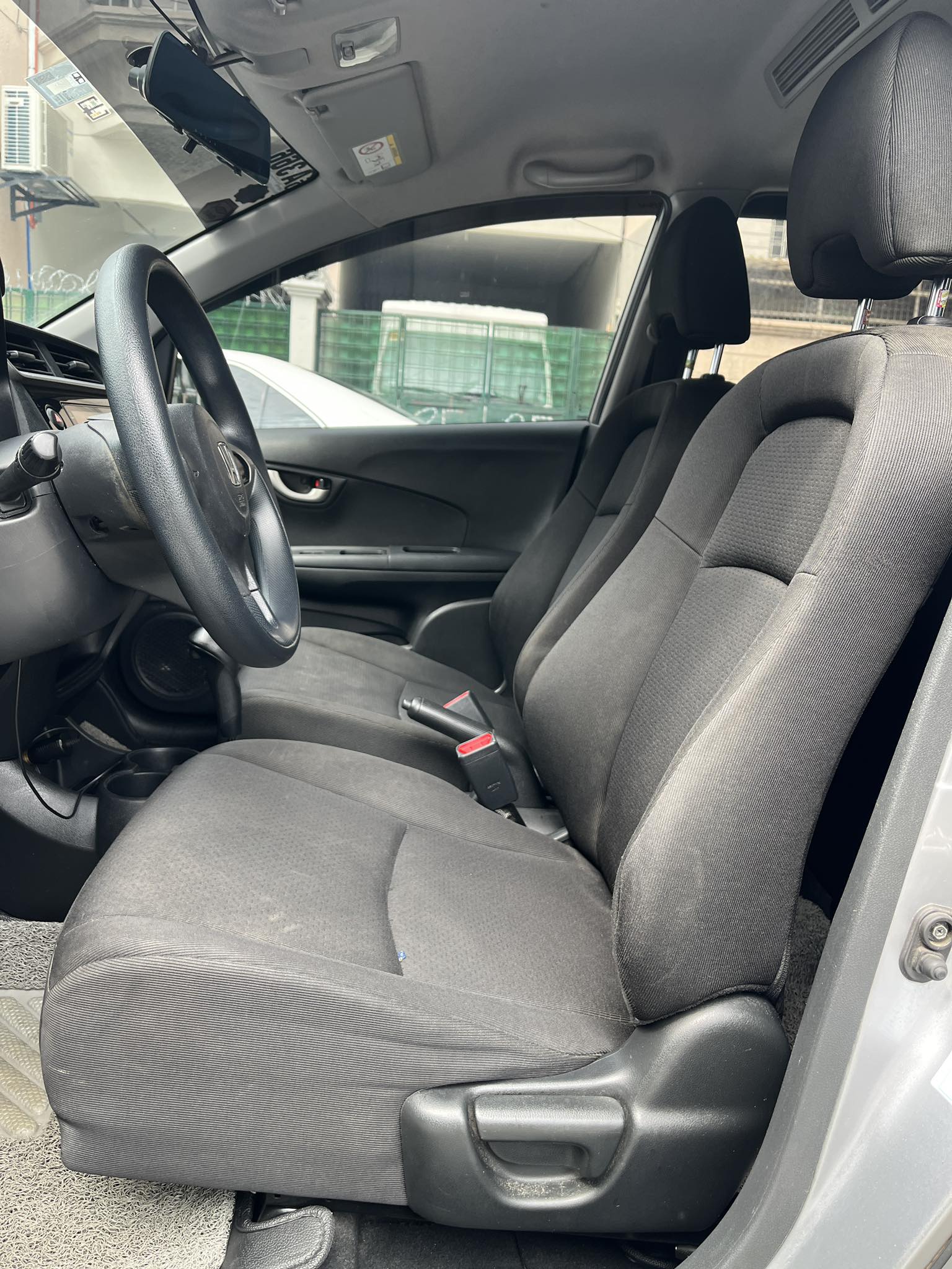 2017 HONDA BRV S GAS AUTOMATIC TRANSMISSION - Image 9