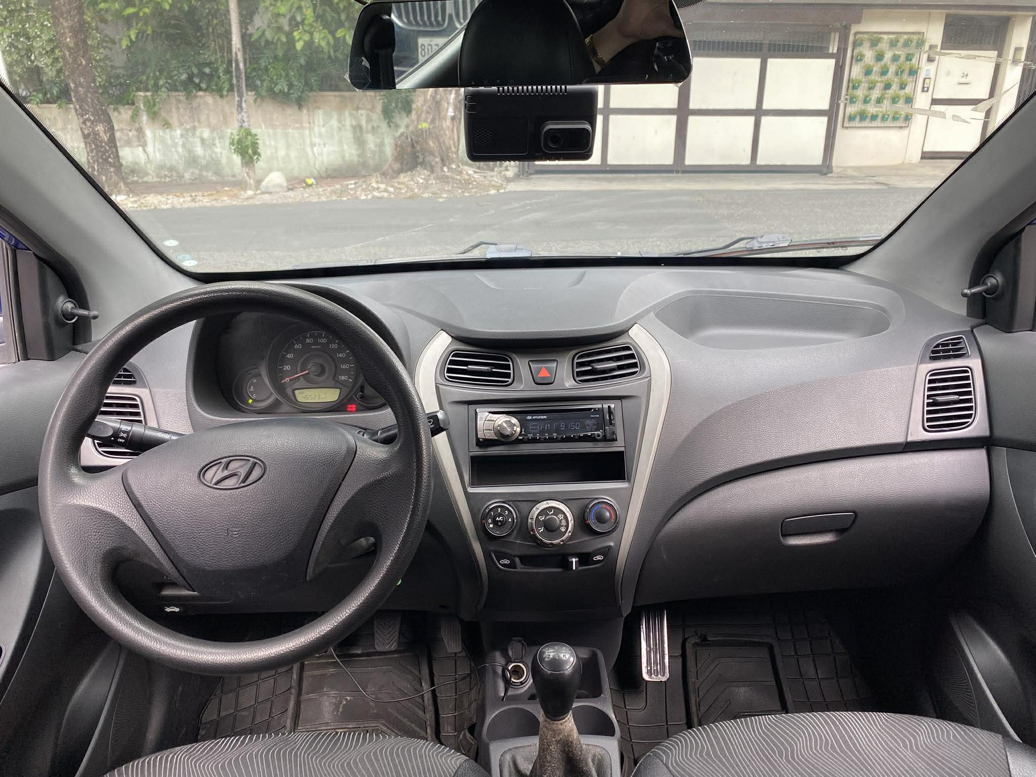 2018 HYUNDAI EON 0.8L GLX 5 GAS MANUAL TRANSMISSION - Image 9