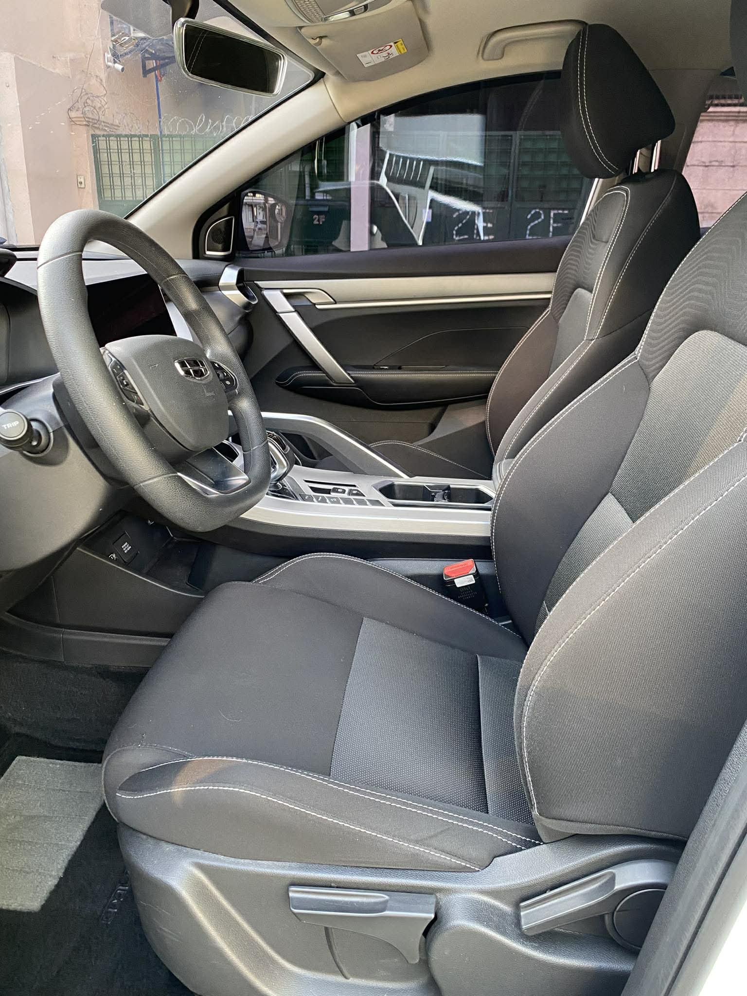 2022 GEELY COOLRAY 1.5L COMFORT GAS AUTOMATIC TRANSMISSION - Image 9